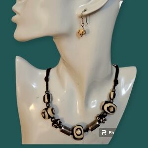 VTG Tibetan Zebra Dzi Eye Proctection Metal Beaded Horn Necklace Earrings Set